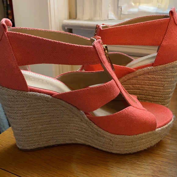 Michael Kors wedges - Picture 2 of 4